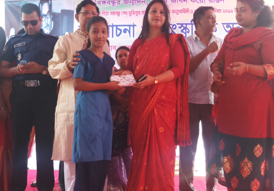 CHILDREN RECEIVED _ National child Day_17 March_Rupganj__3