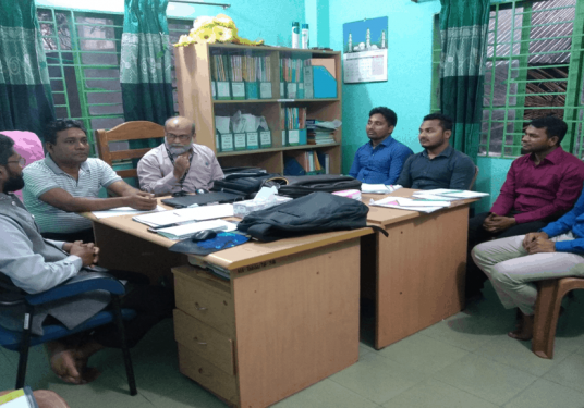 সিদ্ধিরগঞ্জ শাখায় স্টাফদের  ওরিয়েন্টেশন প্রোগ্রামে নির্বাহী পরিচালক জনাব মাহফুজুর রহমান চৌধুরী